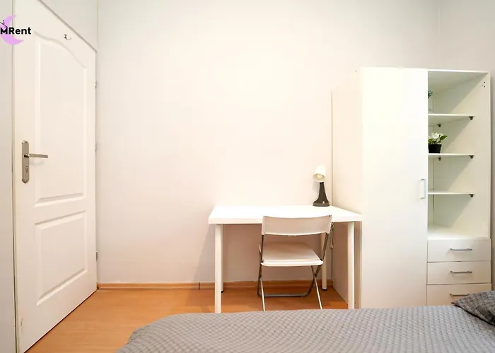 Mmrent Snug Homestay *